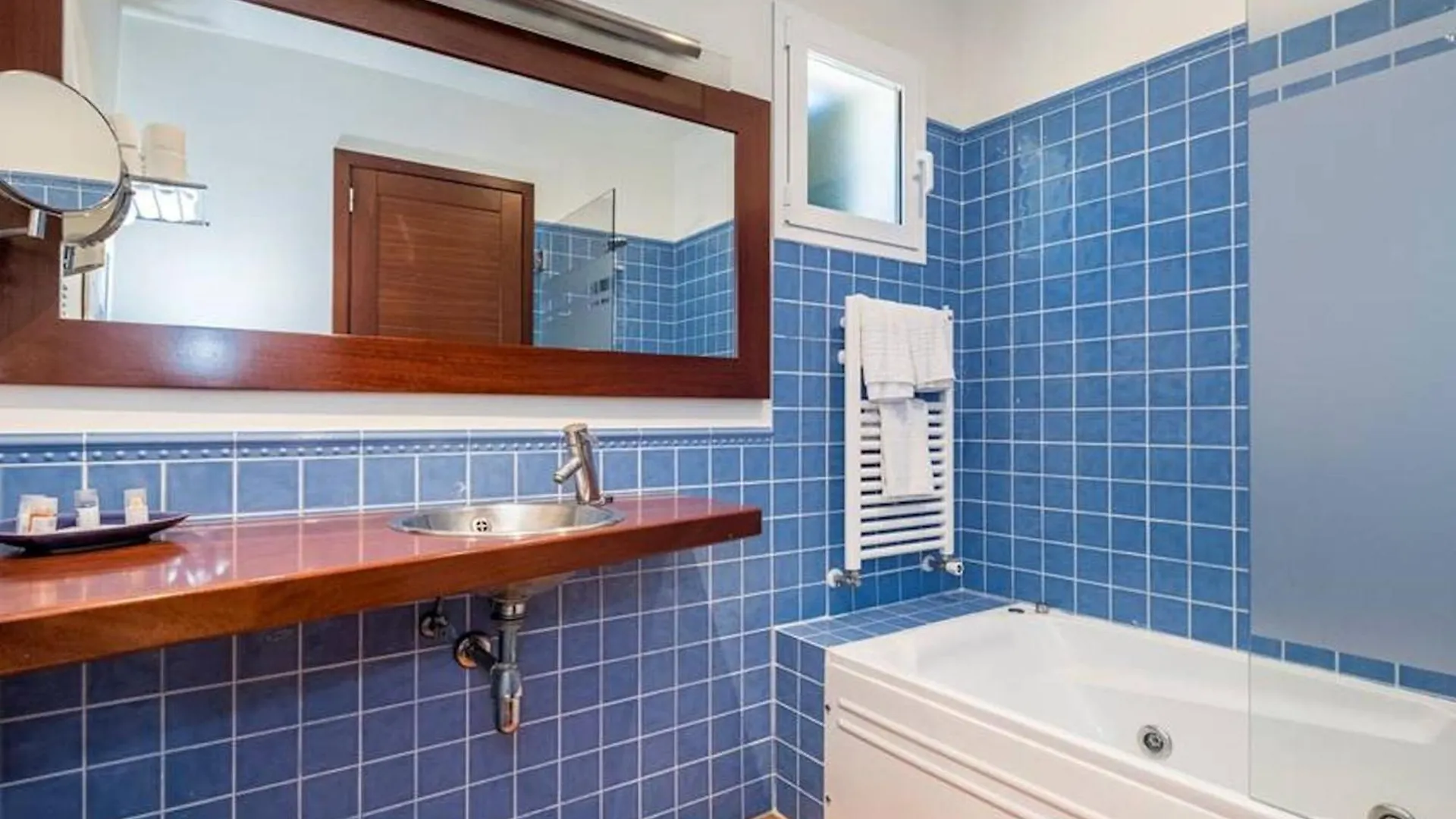 Villa Finesse 1 - Lovely 3 Bedroom Villa - Great Pool Area - Perfect For Families Son Bou 0*,